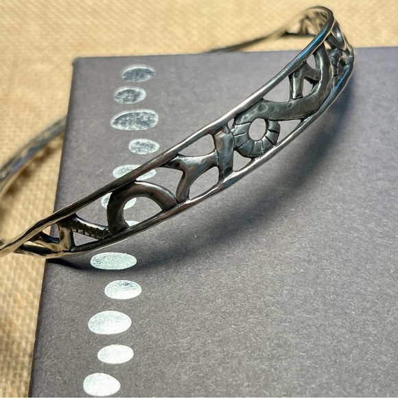 Silpada “Del Mar” Bracelet - Picture 3 of 10